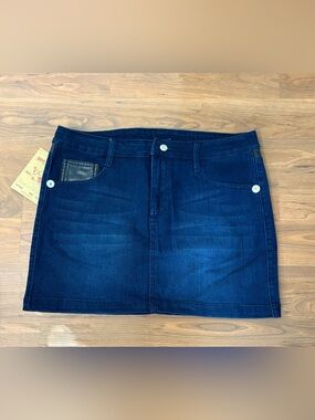 True Religion Womens Blue Distressed Coin Pocket Denim Mini Skirt Size 32